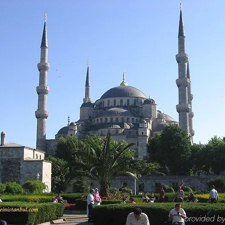 Valide Sultan Konagi 
